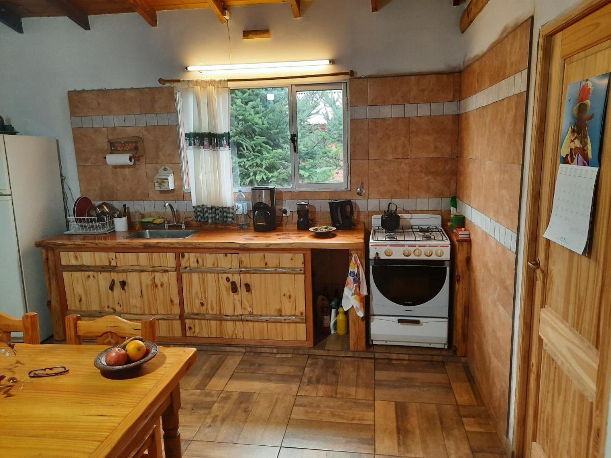 El Jarillal Chalet De Montana A Pasos Del Lago Lago Puelo Luaran gambar